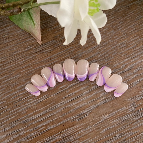Purple Swirl Press-On Nails - Picture 2 of 7